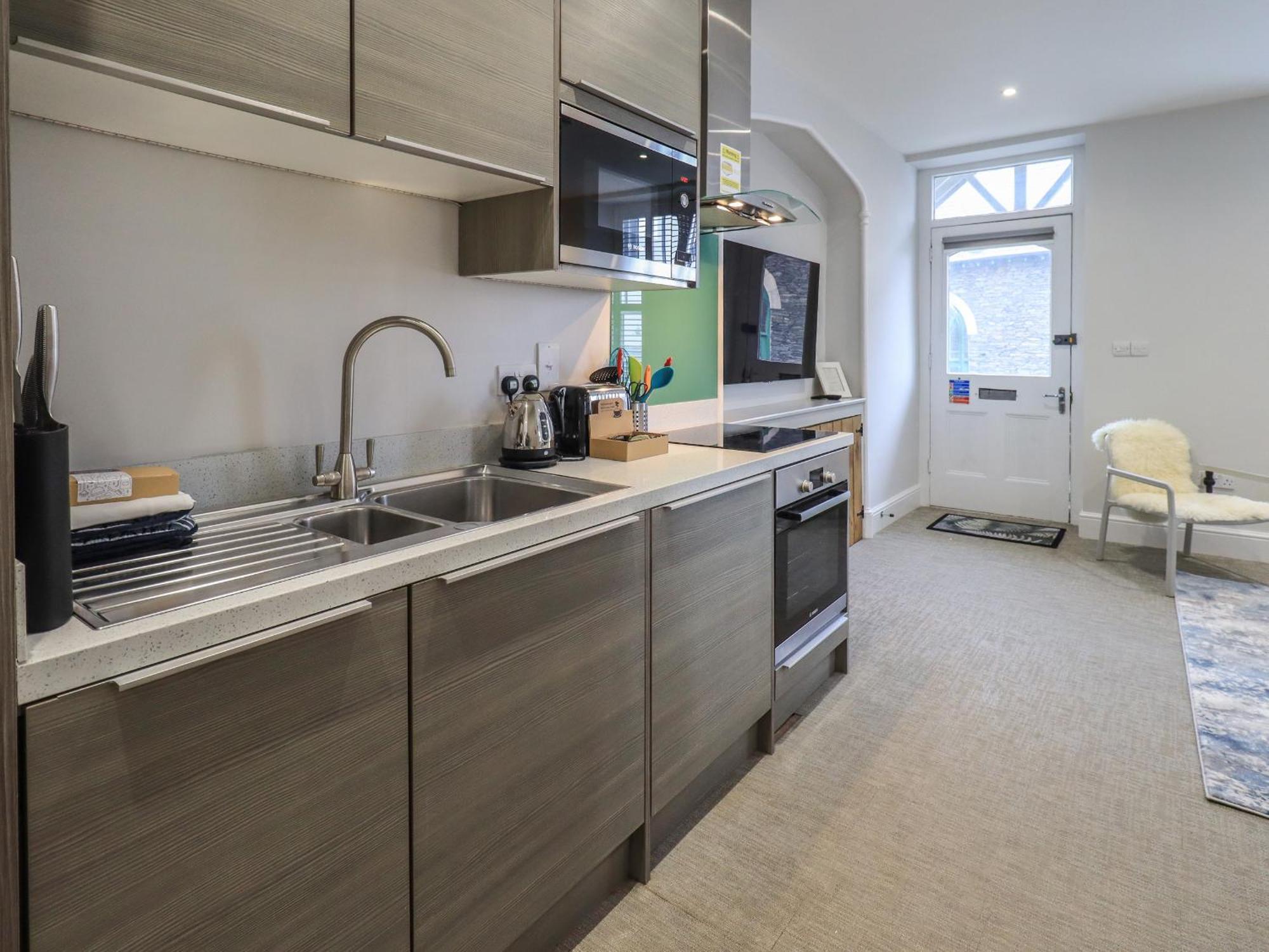 Partridge At Stonecliffe Apartment Боунес он Уиндърмиър Екстериор снимка